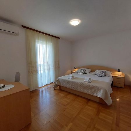 Apartmani Rahela โวดีเซ ภายนอก รูปภาพ